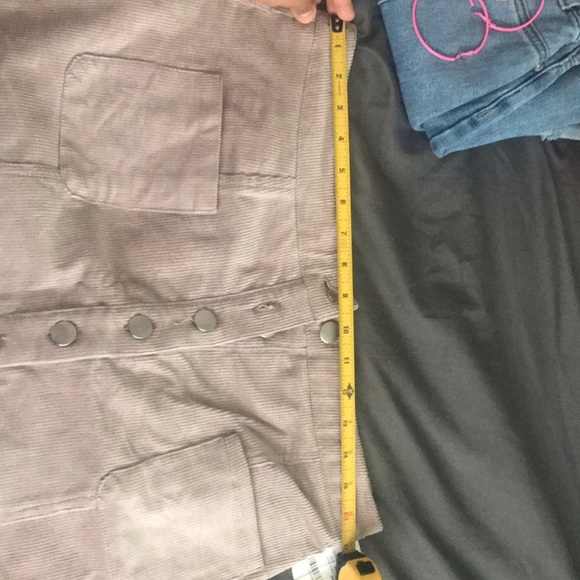 Corduroy beige skirt - Picture 4 of 4